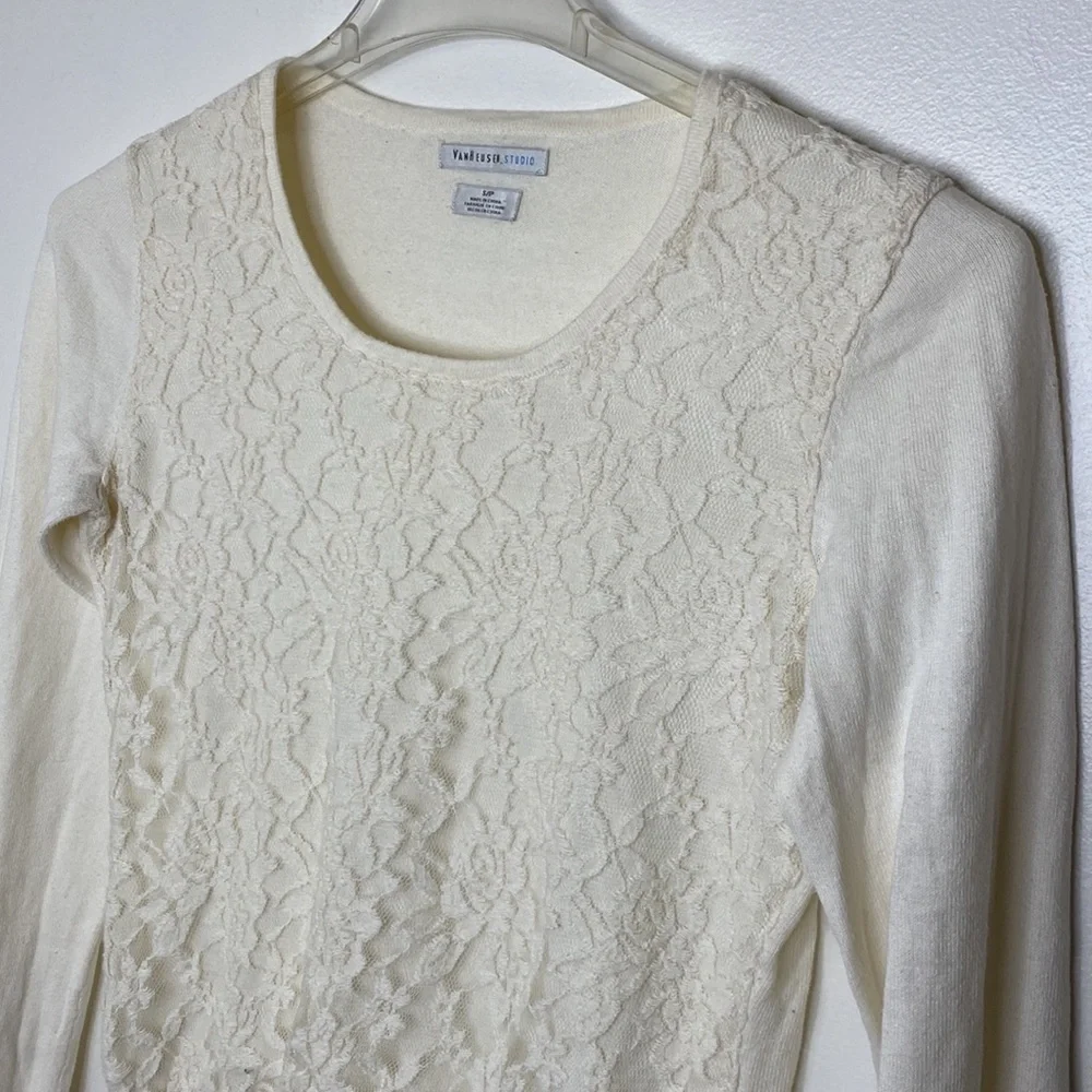 VAN HEUSEN Studio Cream Lace Front Detail Sweater size S